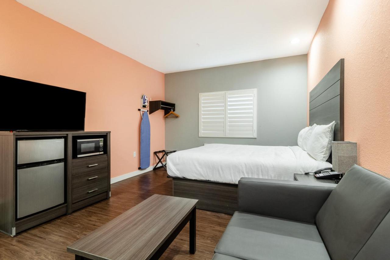 | Scottish Inns & Suites Houston, TX