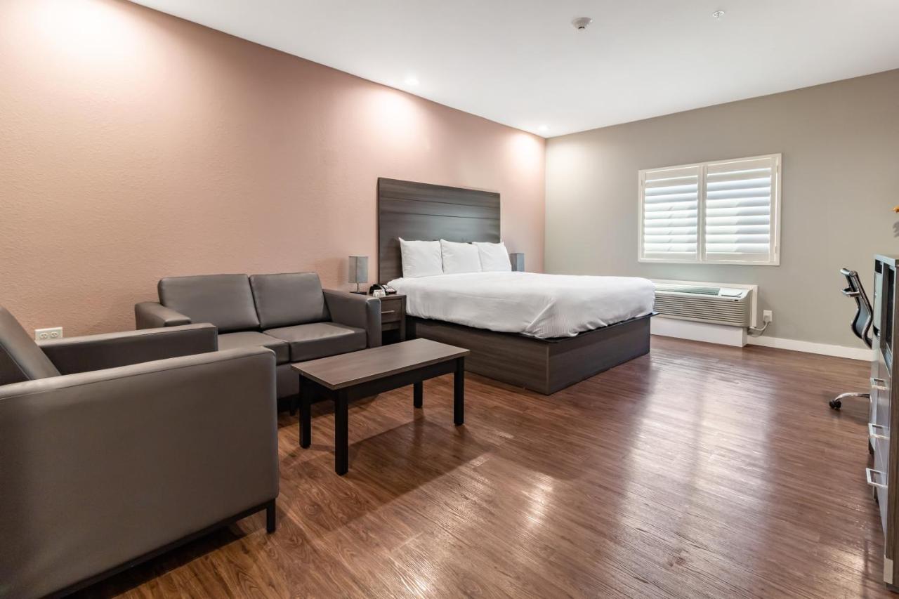 | Scottish Inns & Suites Houston, TX
