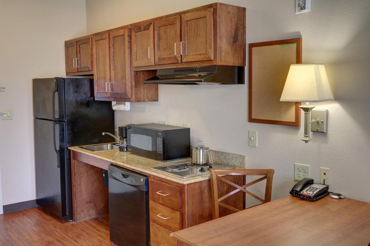 | Candlewood Suites Texarkana, an IHG Hotel