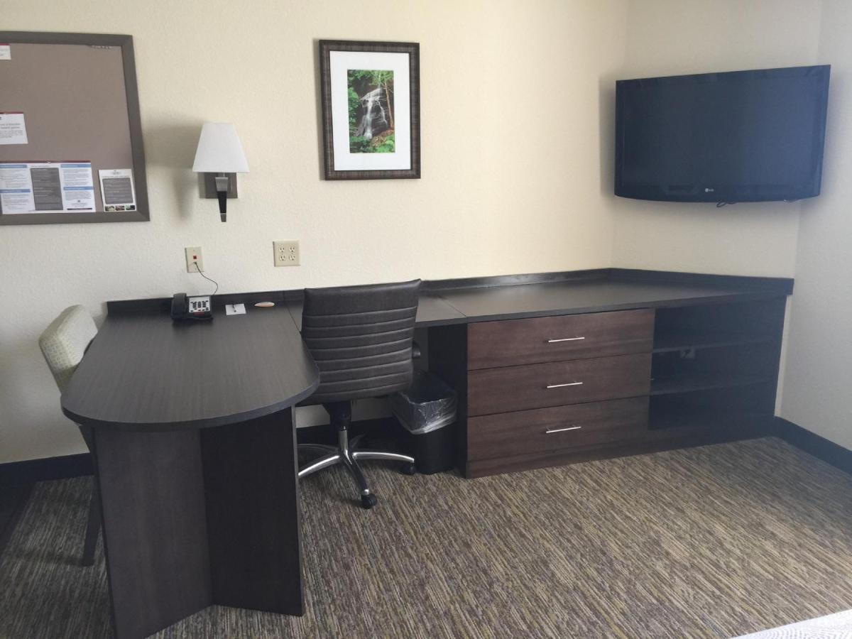 King Studio Suite at Candlewood Suites Woodward, an IHG Hotel