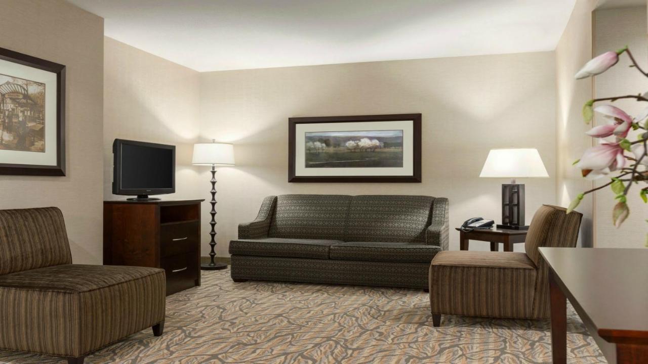  | Holiday Inn Hotel & Suites Williamsburg-Historic Gateway