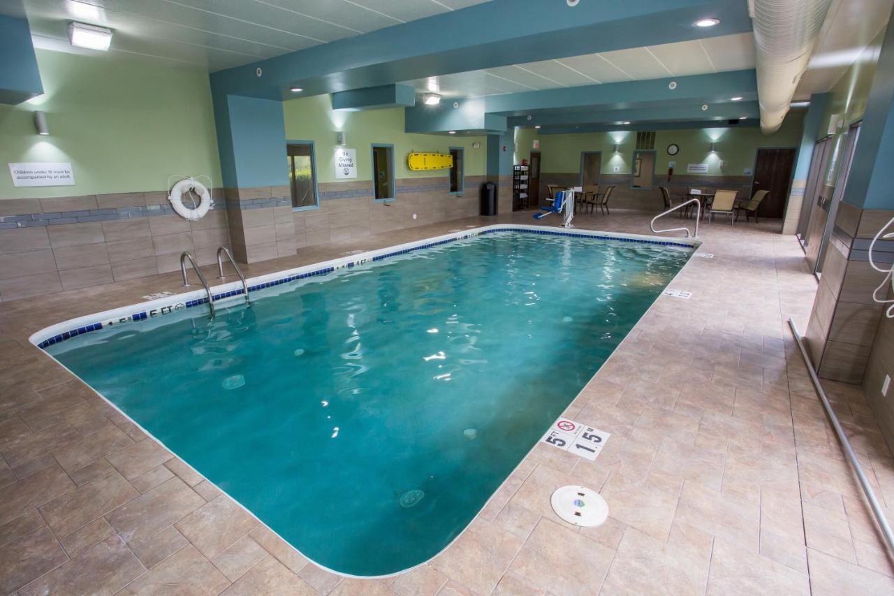 | Holiday Inn Express Wilmington, an IHG Hotel