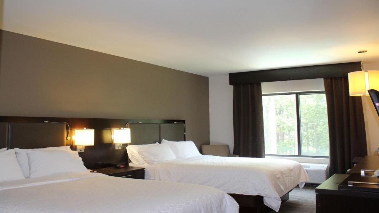 Queen Room with Two Queen Beds - Non-Smoking at Holiday Inn Express Hotel & Suites Rockingham by IHG