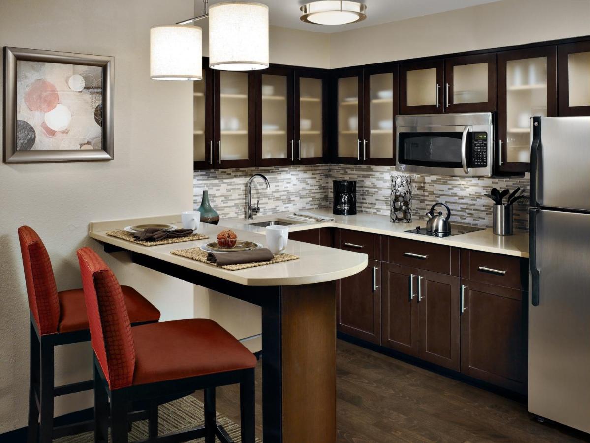 | Staybridge Suites Phoenix East - Gilbert, an IHG Hotel