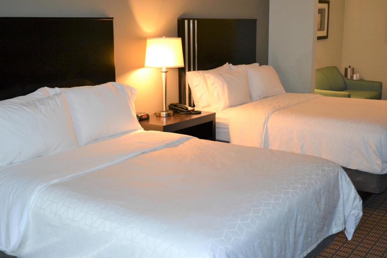  | Holiday Inn Express Hotel & Suites Selinsgrove
