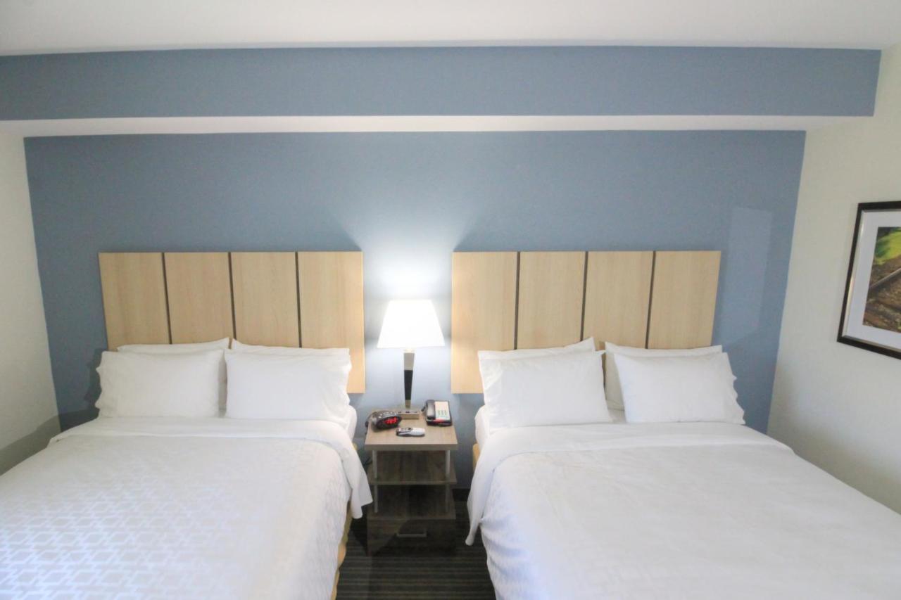 Queen Studio Suite with Two Queen Beds - Mobility Acces Tub/Non-Smoking at Candlewood Suites Memphis East by IHG