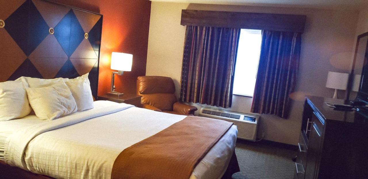 King Room - Non-Smoking at Inn America - Lewiston