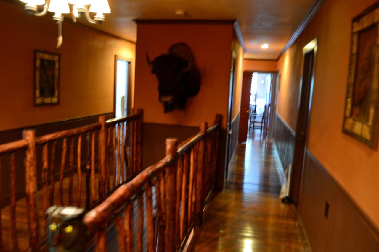 | Guerneville Lodge
