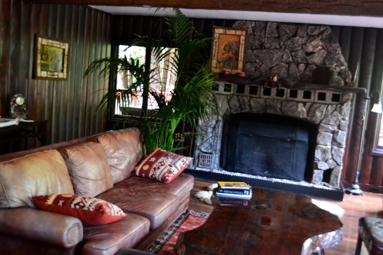 | Guerneville Lodge