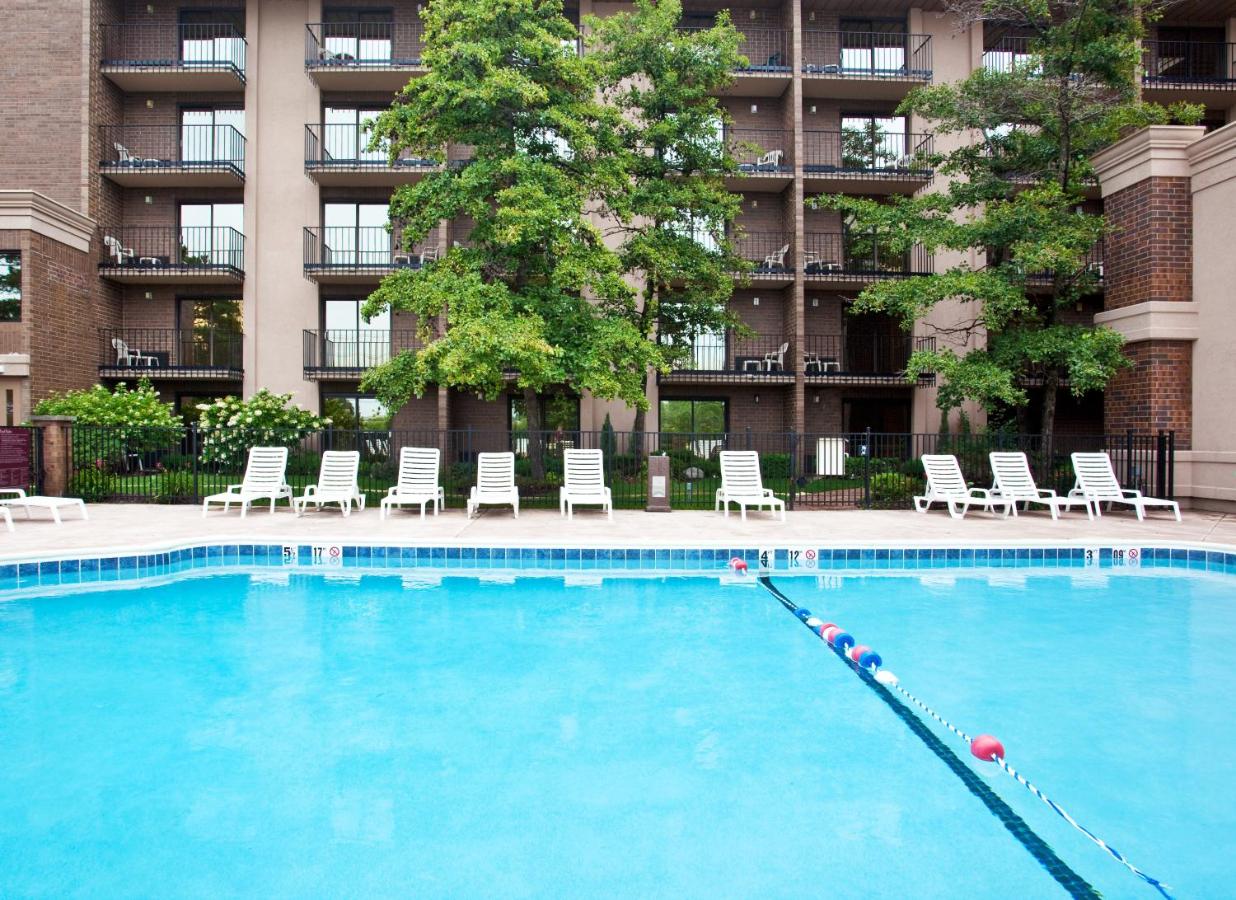 | Holiday Inn Express Rolling Meadows - Schaumburg Area, an IHG Hotel