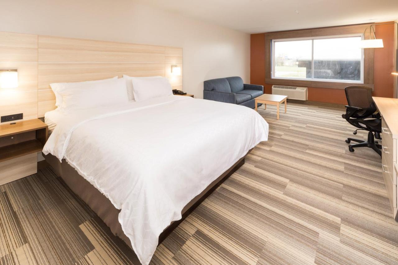 | Holiday Inn Express And Suites Auburn, an IHG Hotel