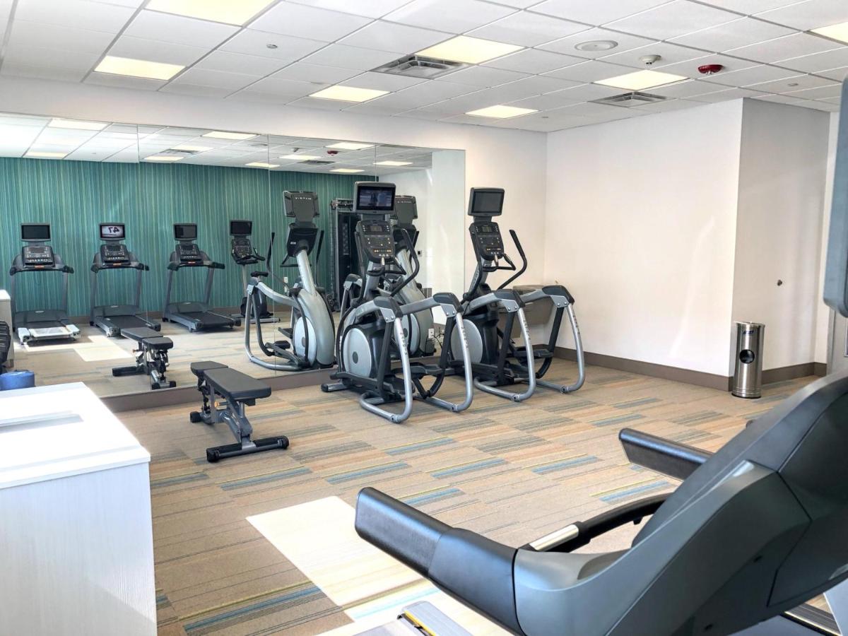 | Holiday Inn Express Richmond - Midtown, an IHG Hotel