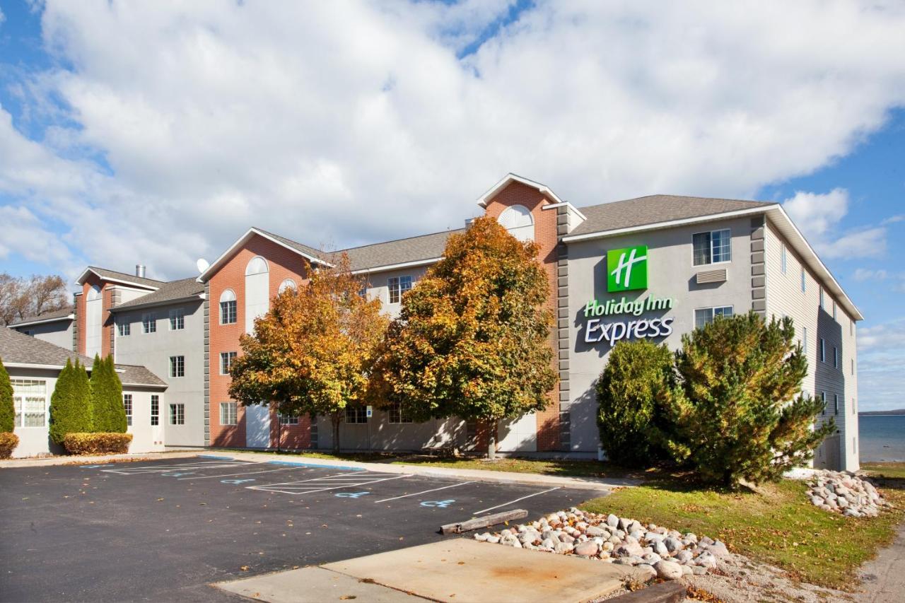 | Holiday Inn Express Lake Front - St Ignace, an IHG Hotel