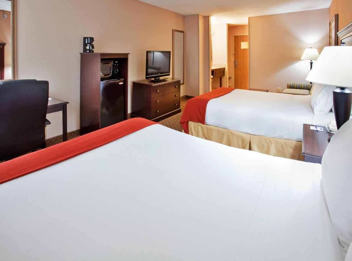 | Holiday Inn Express Kansas City Liberty Missouri, an IHG Hotel