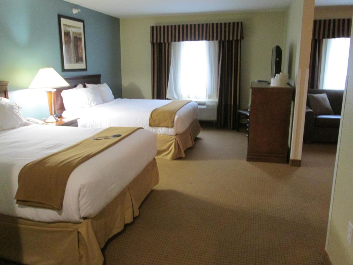 | Holiday Inn Express - Newell-Chester WV, an IHG Hotel