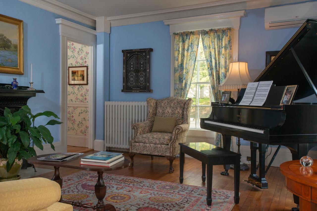| Camden Maine Stay Inn