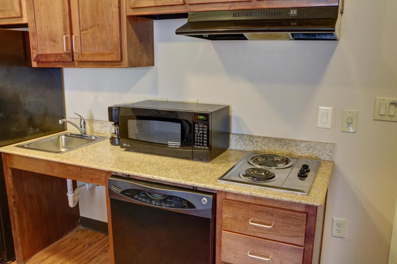 | Candlewood Suites Texarkana, an IHG Hotel