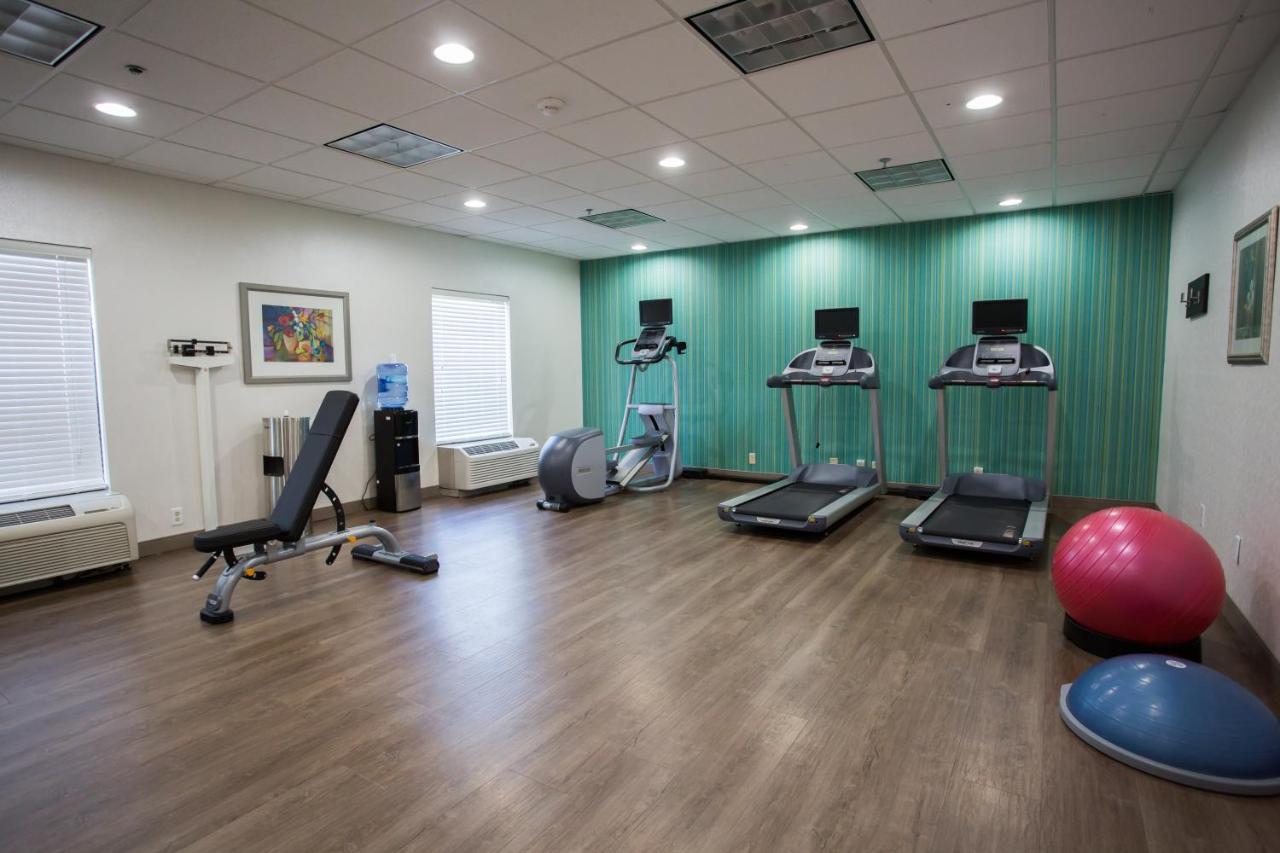 | Holiday Inn Express Wilmington, an IHG Hotel