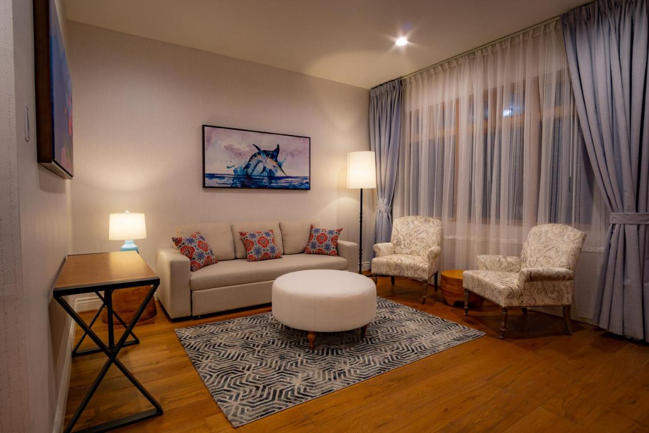 King Suite with Ocean View at Zane Grey Pueblo Hotel