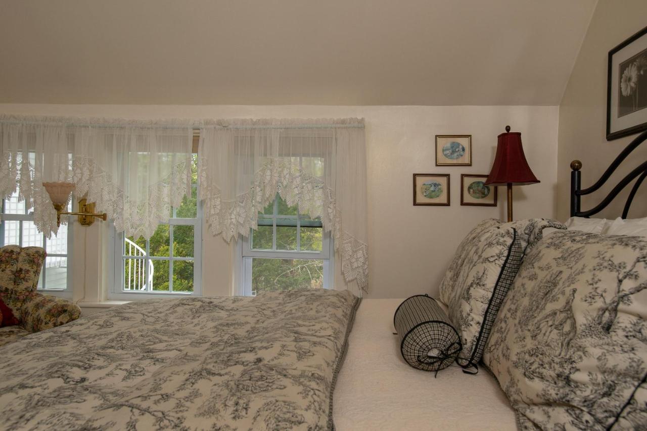 | Camden Maine Stay Inn