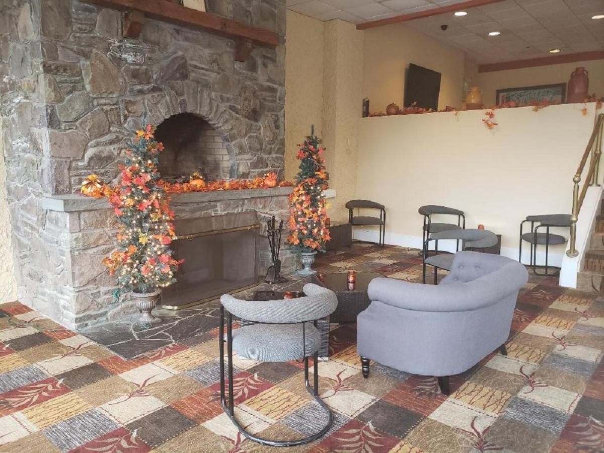 | Chateau Resort & Conference Center