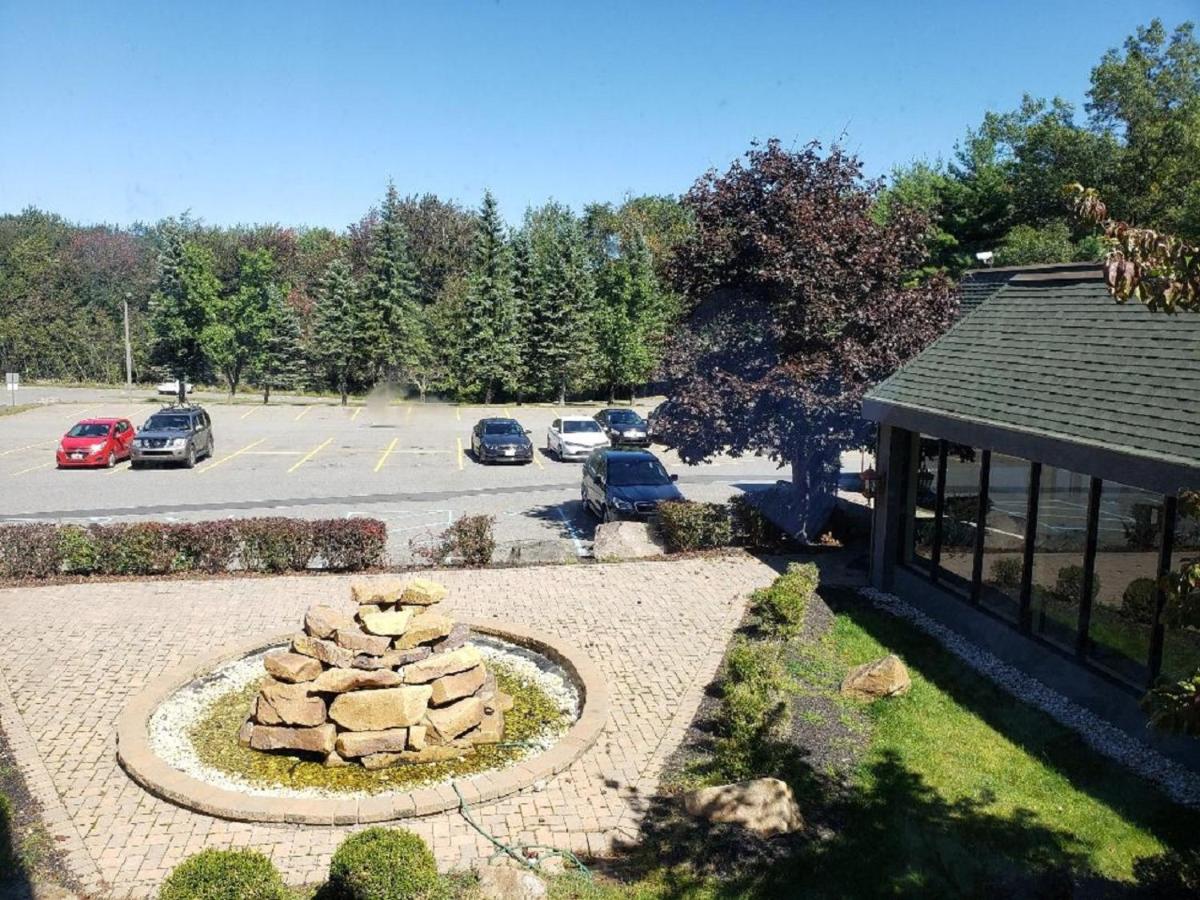 | Chateau Resort & Conference Center
