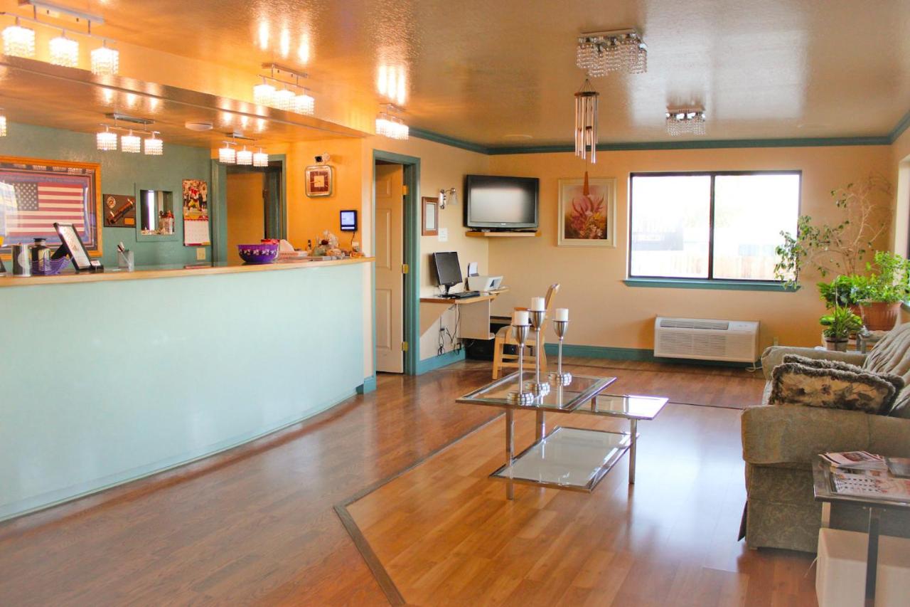  | Hawthorne's Best Inn