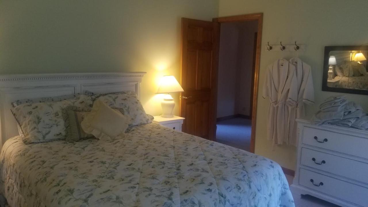 | Cold Moon Farm B&B