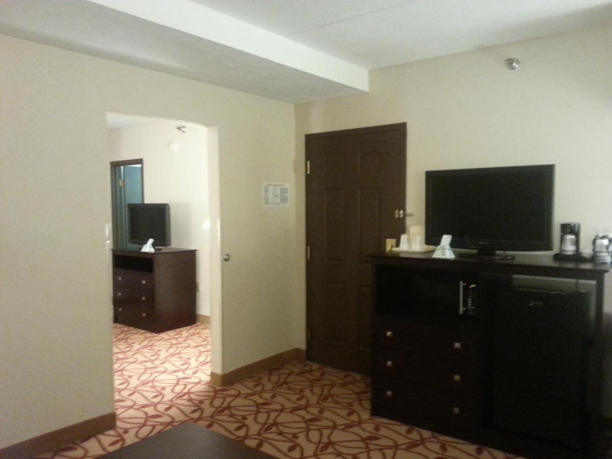 King Room with Whirlpool - Non-Smoking at Best Western Park Hotel