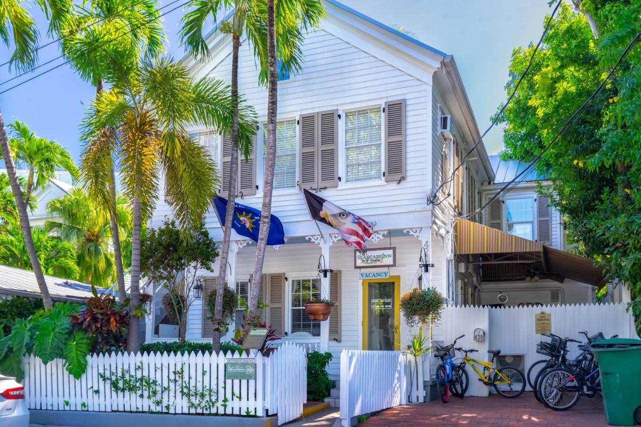 | Seascape Tropical Inn