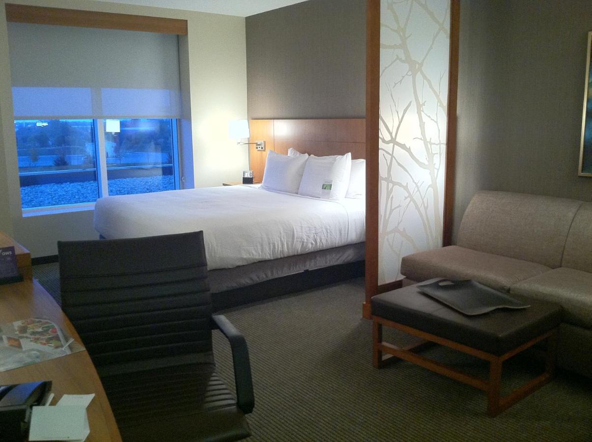 King Room at Hyatt Place Detroit/Novi