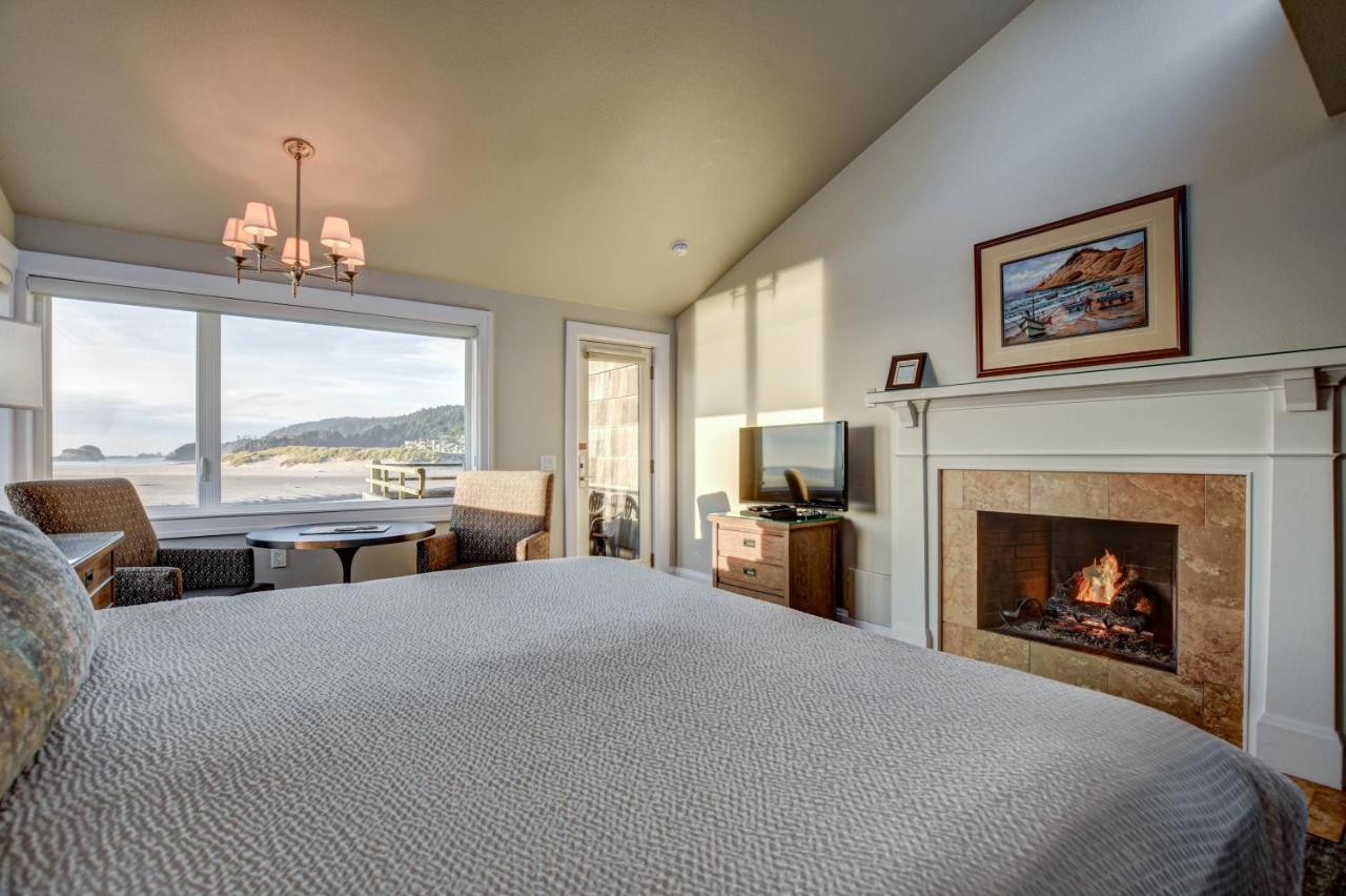 Flagship - Ocean Front King Studio at The Waves