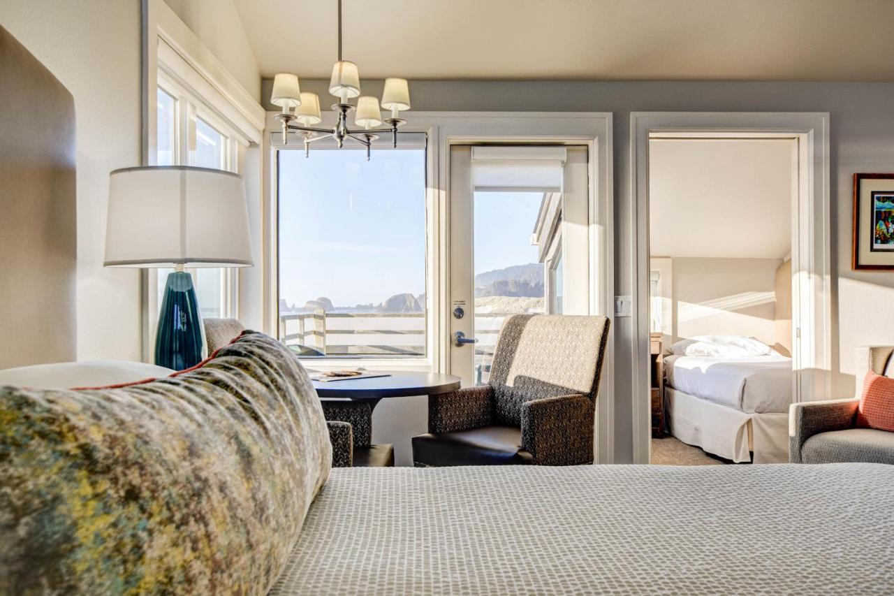 Flagship - Ocean Front Junior Suite at The Waves