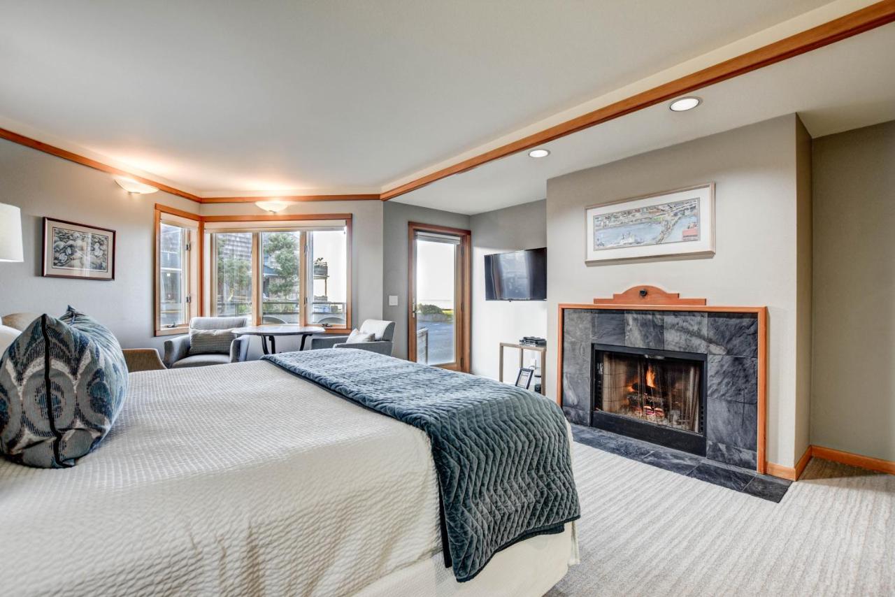 King Studio with Ocean View at The Waves