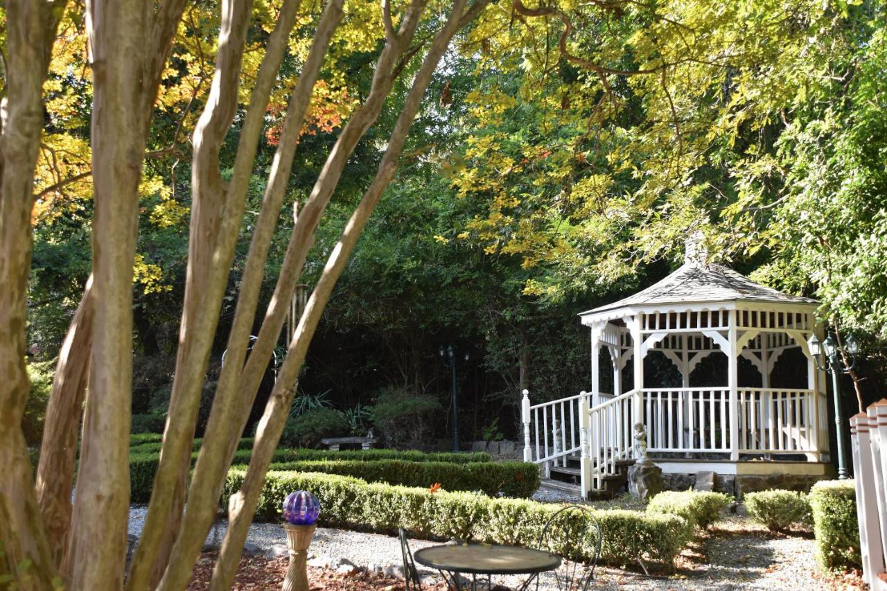 | The Gables Inn