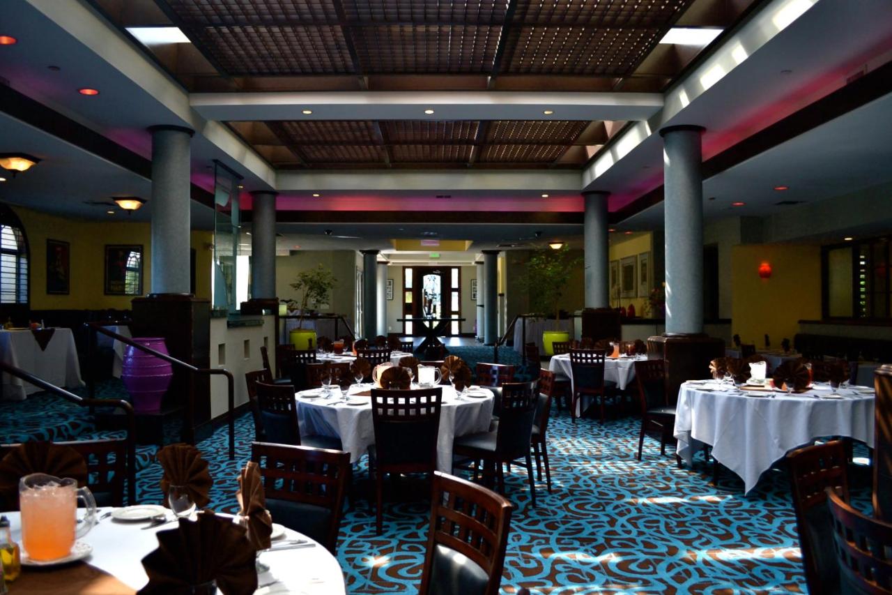  | Radisson Hotel Chatsworth