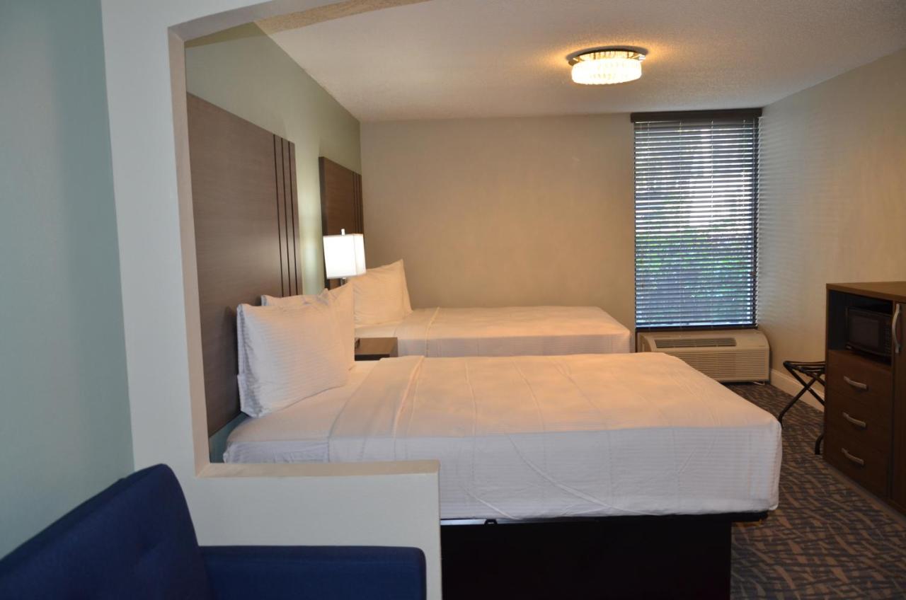 Executive Two Queens Renovated at Opal Hotel & Suites