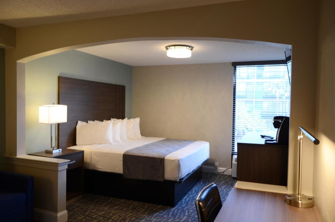 Executive Renovated King Renovated at Opal Hotel & Suites