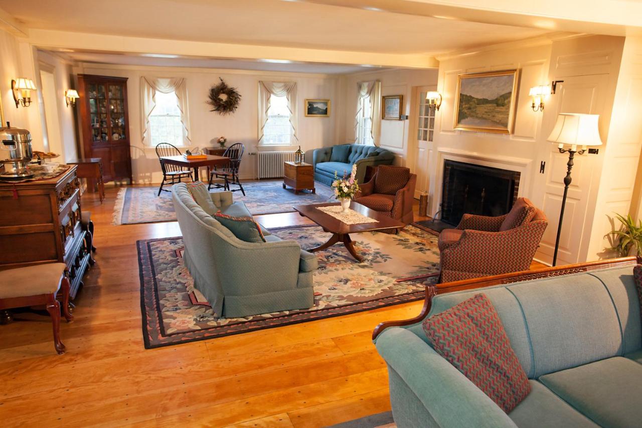 | Adair Country Inn & Restaurant