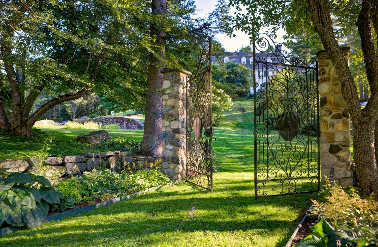 | Adair Country Inn & Restaurant