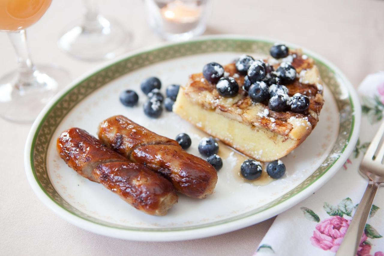 | Adair Country Inn & Restaurant