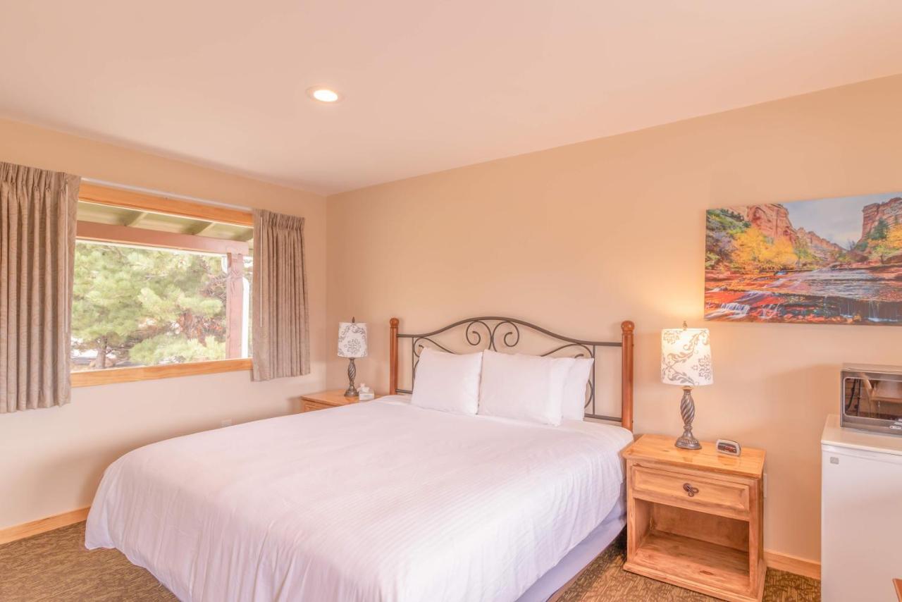  | Coyote Mountain Lodge