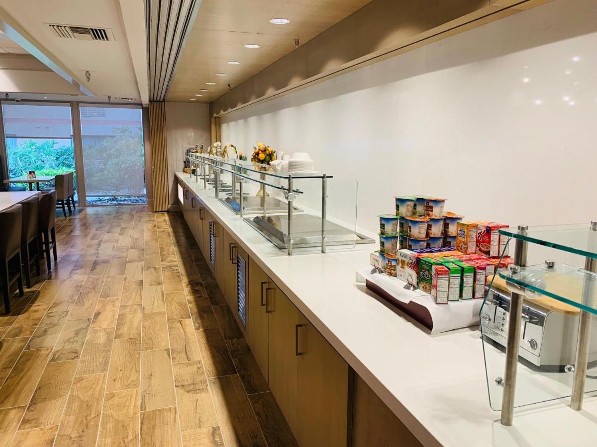 | Crowne Plaza Silicon Valley North - Union City, an IHG Hotel