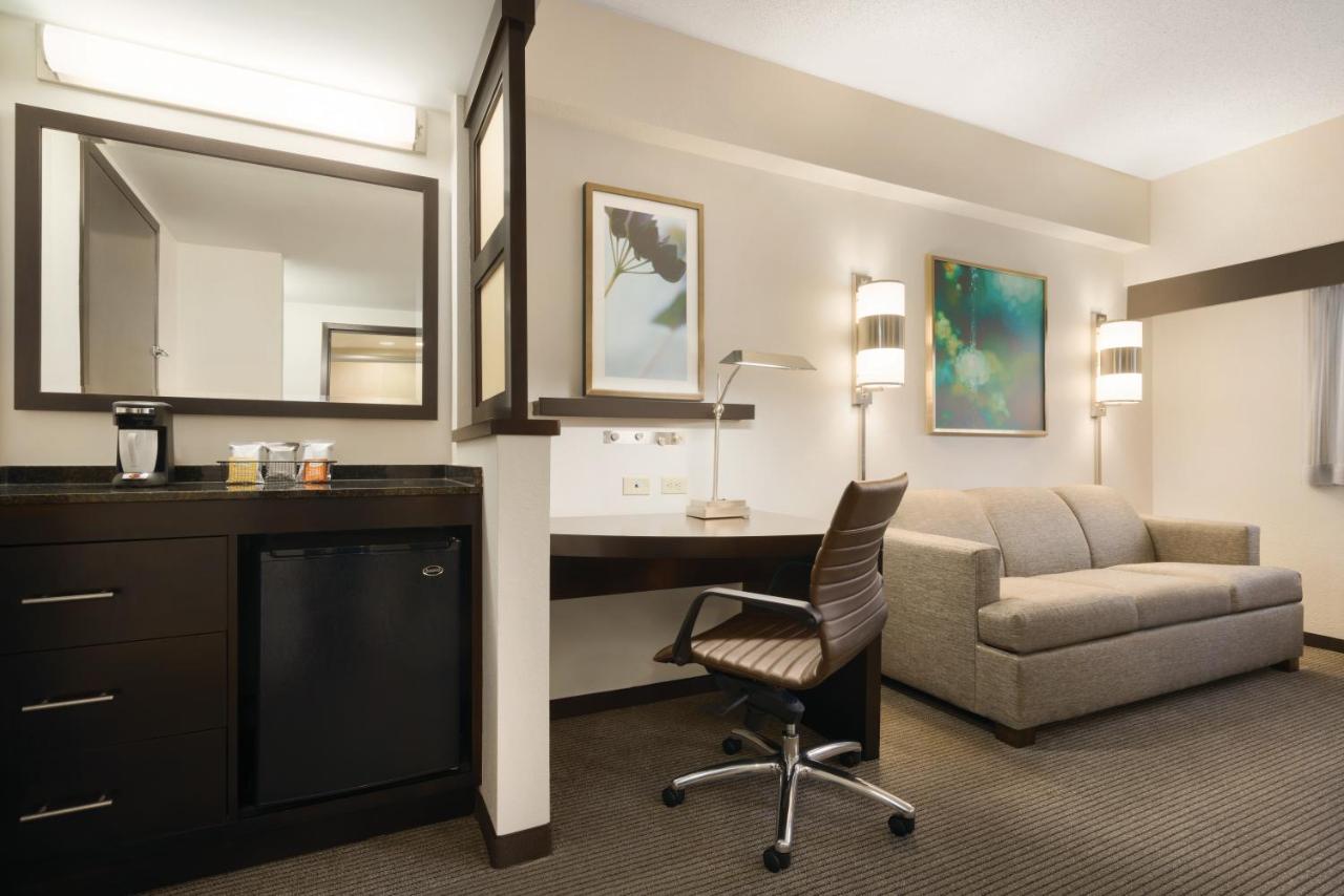 King Room with Disability Accessible Shower at Hyatt Place Philadelphia/ King of Prussia