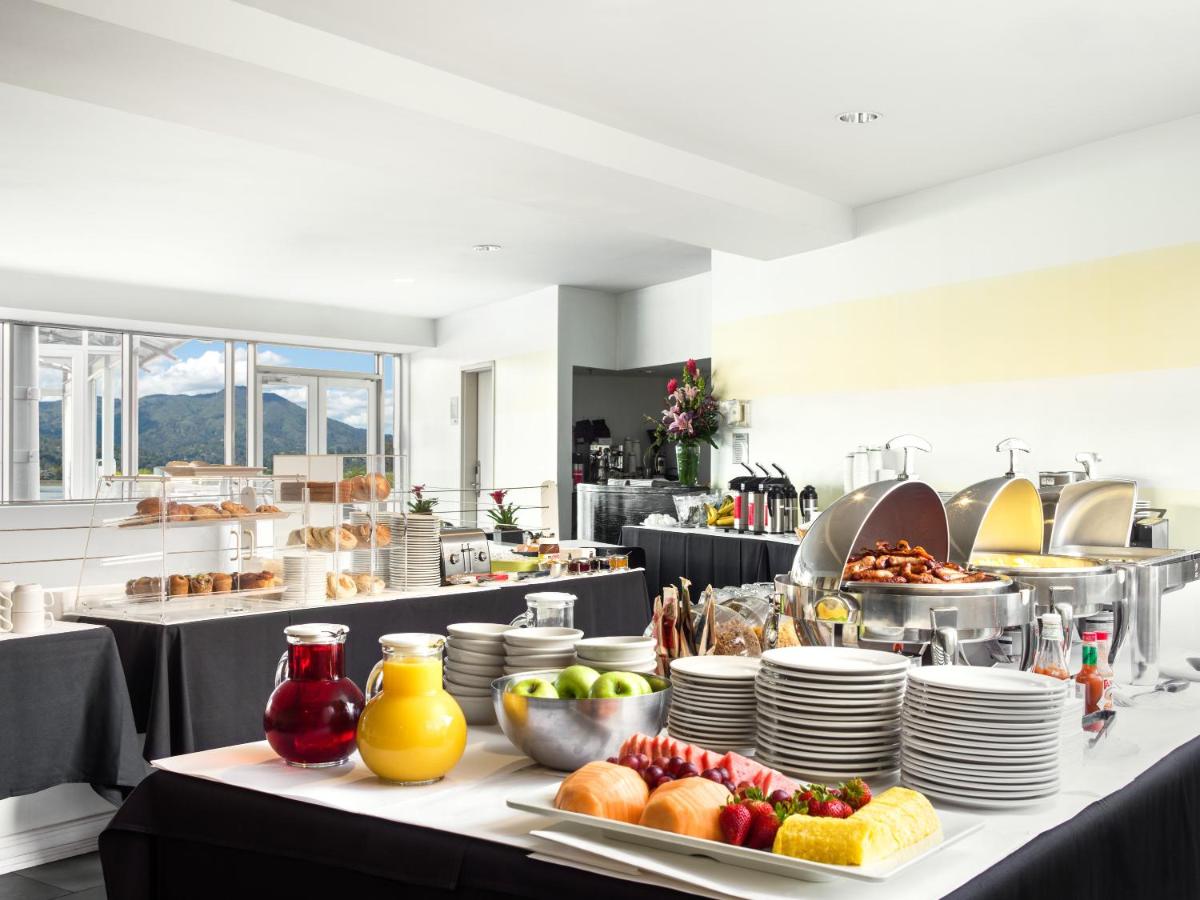| Acqua Hotel