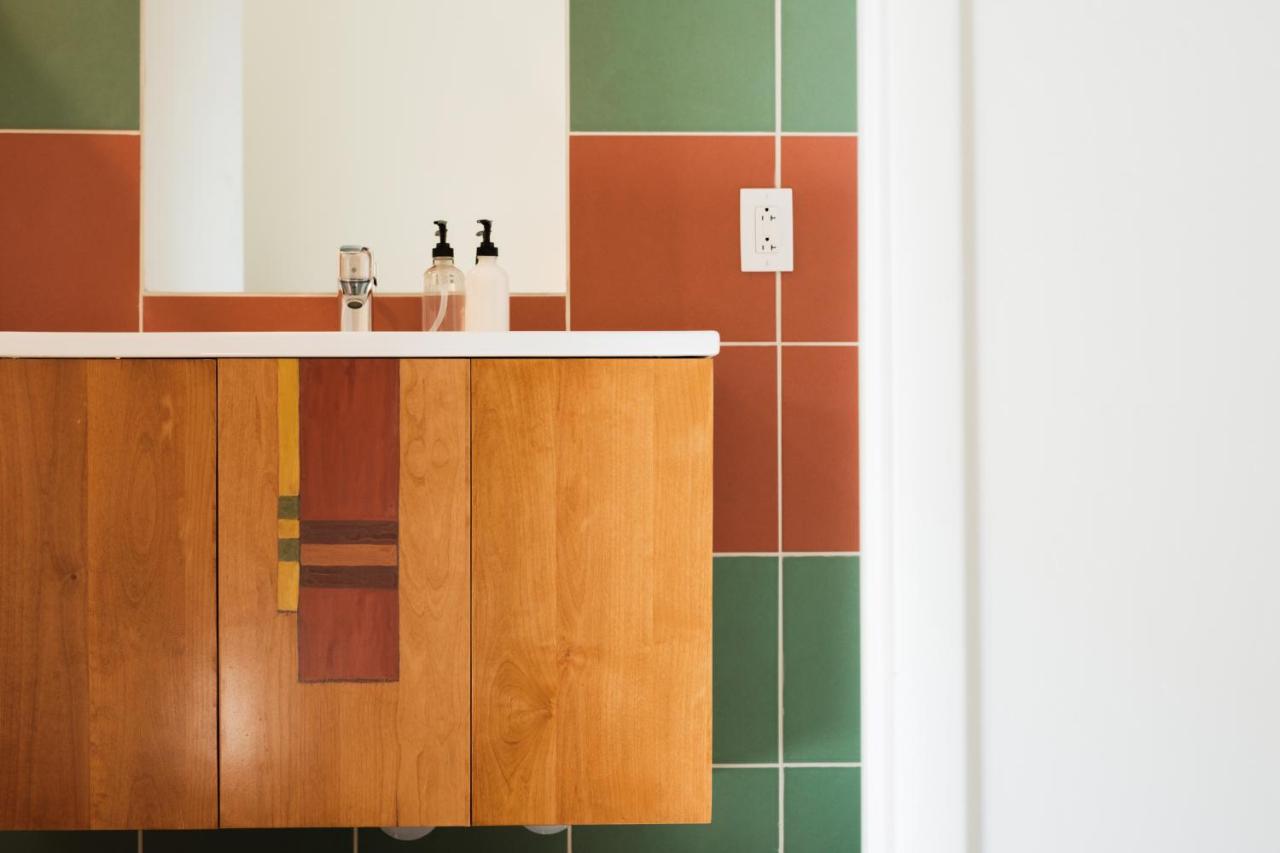  | The Downtown Clifton Hotel