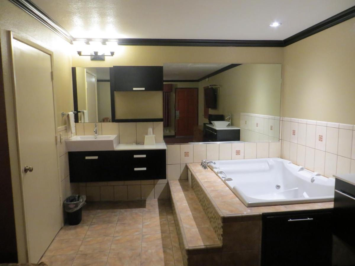 | Economy Inn LAX Inglewood