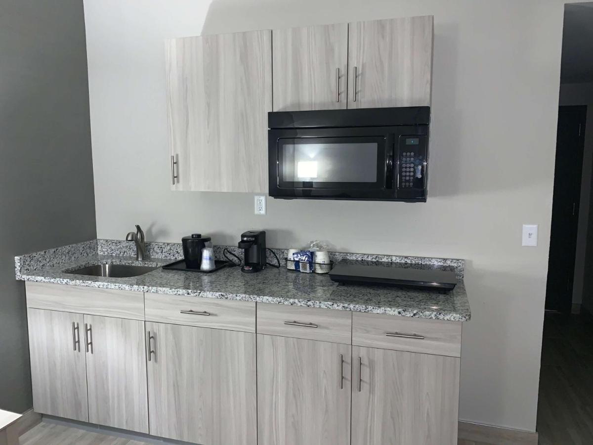 King Suite at Best Western Plus Clarks Summit Scranton
