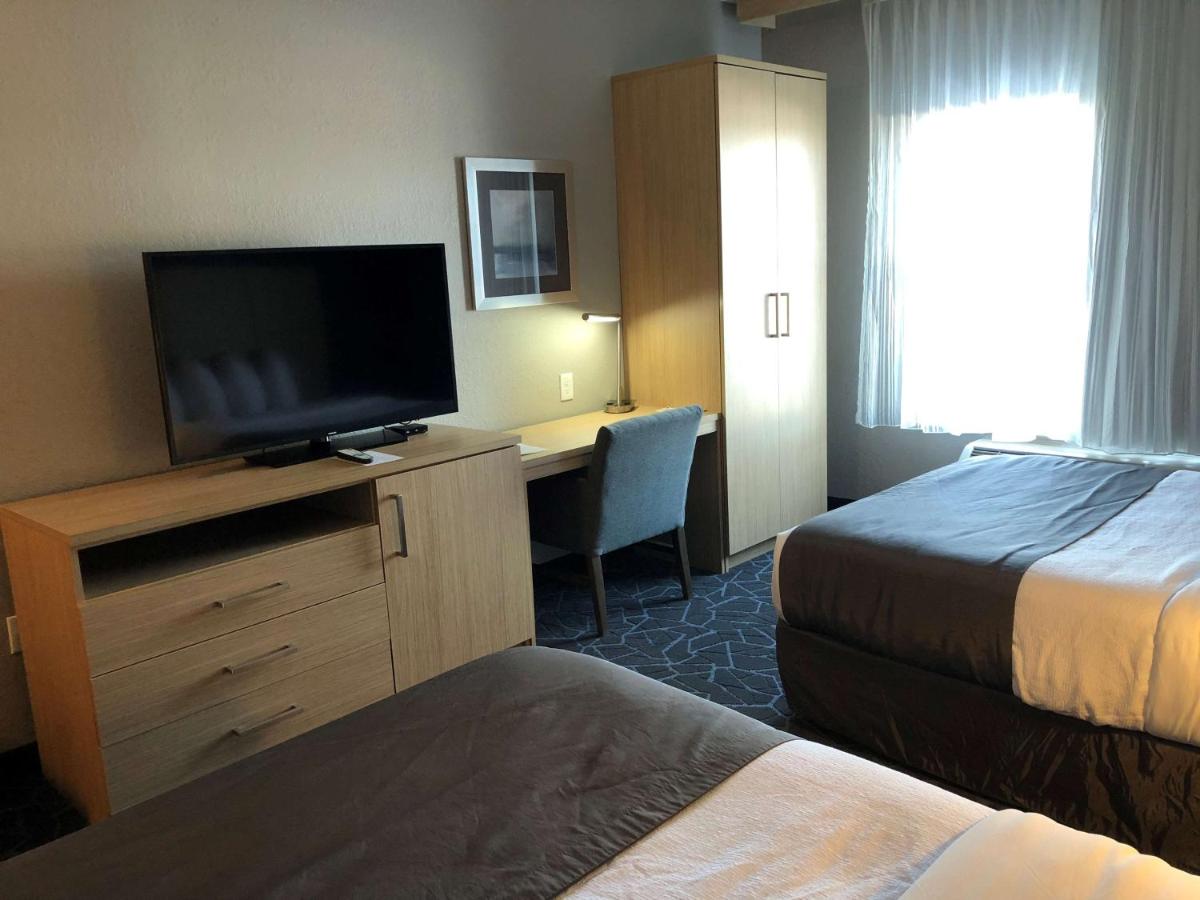 Queen Room with Two Queen Beds at Best Western Eau Claire South