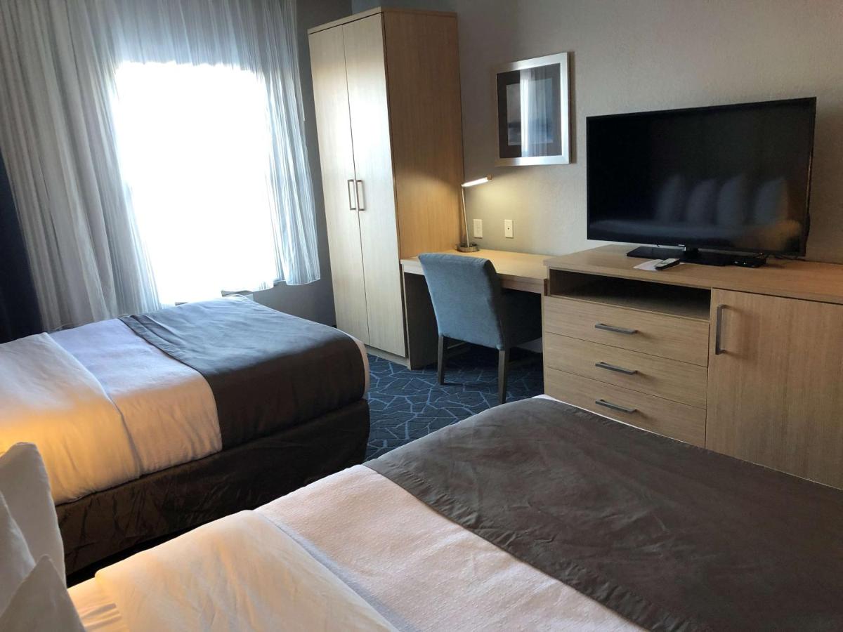 Queen Room with Two Queen Beds at Best Western Eau Claire South